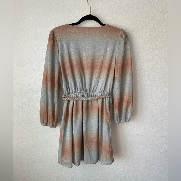 NWOT Entro Long Sleeve Sparkly Dress with Tie Size Small. Fully Lined. - Picture 2 of 8